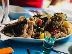 Ciorbă de Peste Lipovenească din Delta Dunării: O Rețetă Autentică