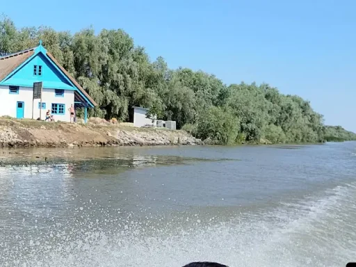 Canalul Crișan–Caraorman: Călătorie Prin Inima Deltei Dunării