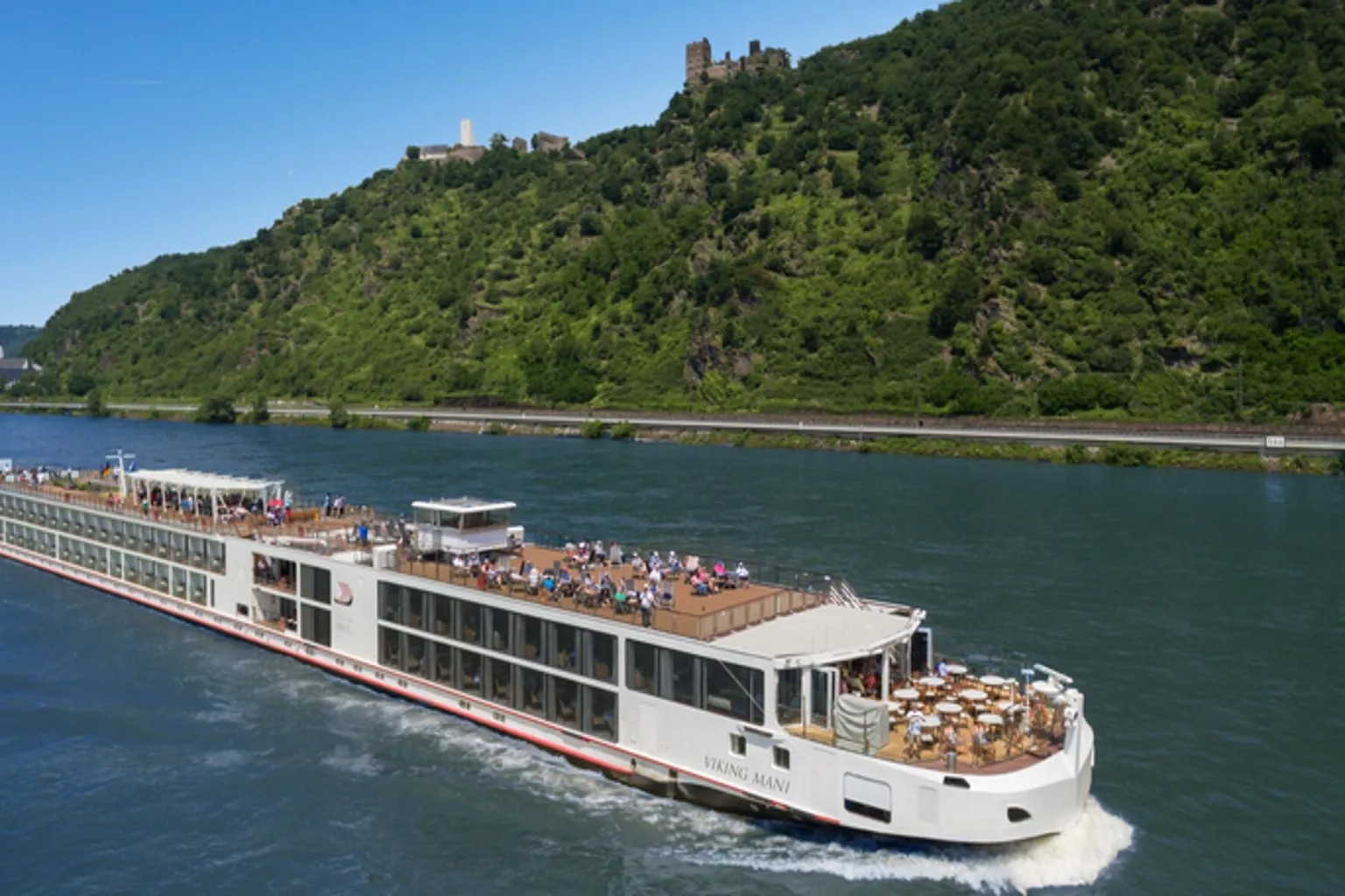 Best Danube River Cruises 2025 – All-Inclusive Journeys 12 Viking Mani Cruise