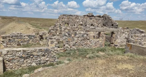 Cetatea Troesmis: O Poartă Deschisă Spre Istoria Romană a Dobrogei 1 Cetatea Troesmis: O Poartă Deschisă Spre Istoria Romană a Dobrogei